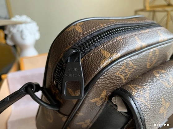 LOUIS Wallet VUITTON Wearable Christopher 0716